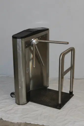 [PDW-023] Turnstile