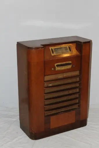 [PER-105] GE Radio Console