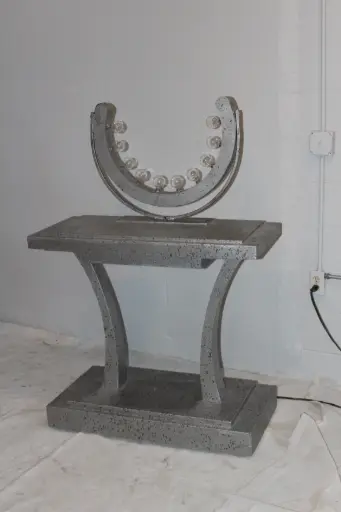 [PFD-010] Vanity w/ Globe Lights