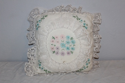 [PBP-016] Throw Pillow
