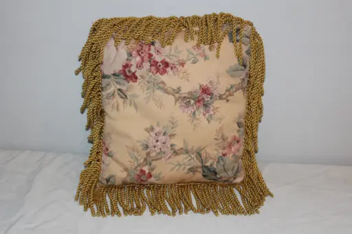 [PBP-042] Throw Pillow
