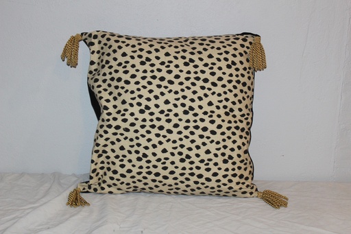 [PBP-065] Cheetah Throw Pillow