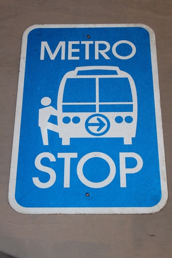 [PDG-136] Metro Stop Sign