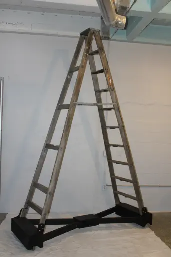 [PDM-014] Wood Ladder on Rolling Base