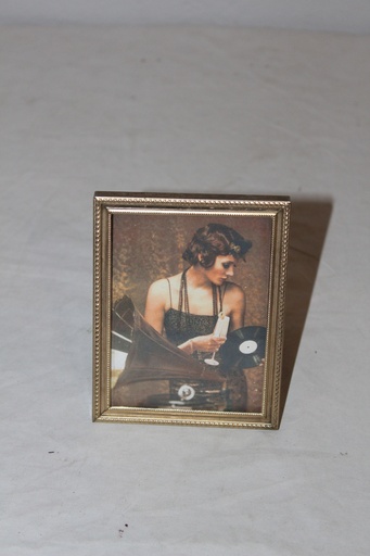 [PDP-069] Framed Flapper Portrait