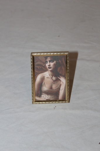 [PDP-070] Framed Flapper Portrait